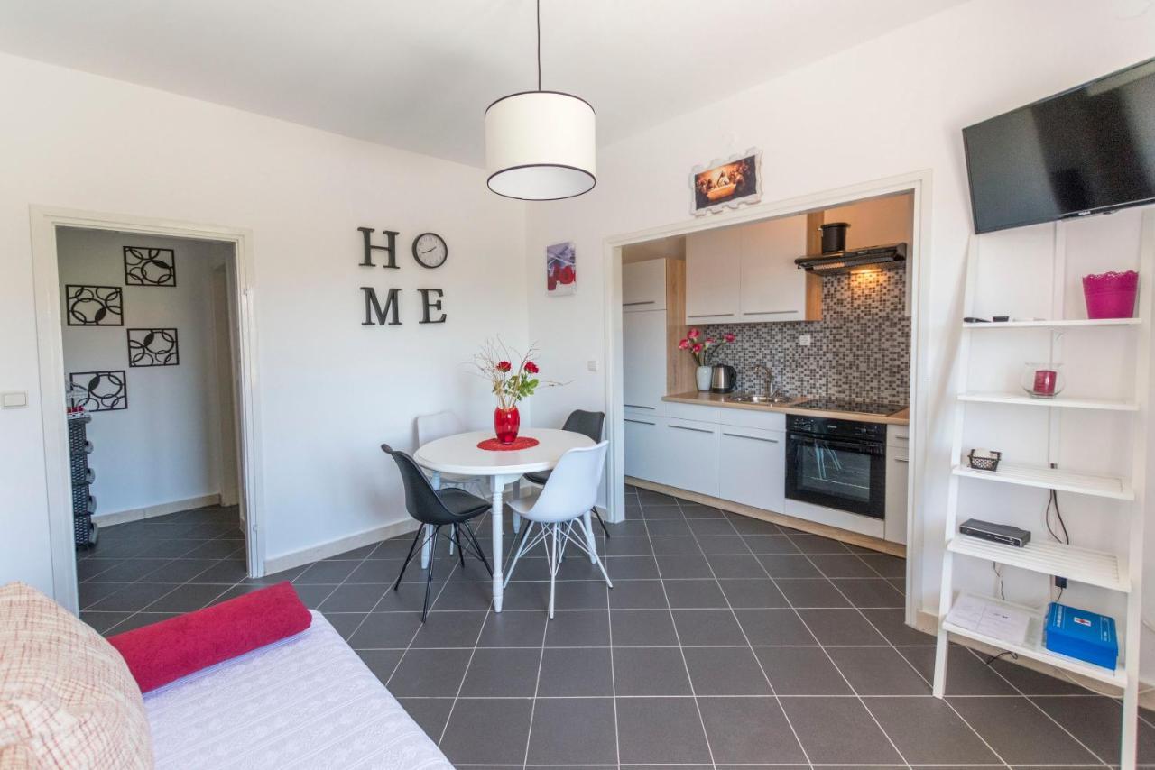 Apartments Zmika Primošten Εξωτερικό φωτογραφία