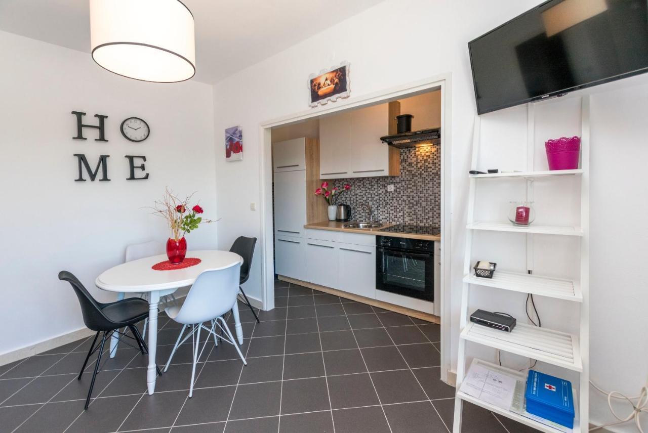 Apartments Zmika Primošten Εξωτερικό φωτογραφία
