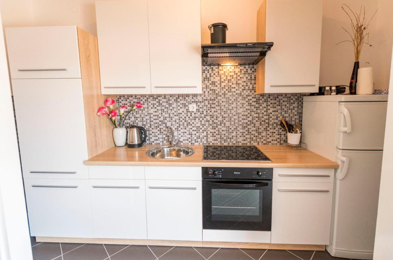 Apartments Zmika Primošten Εξωτερικό φωτογραφία