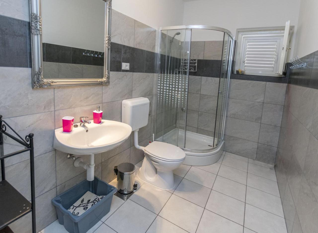 Apartments Zmika Primošten Εξωτερικό φωτογραφία