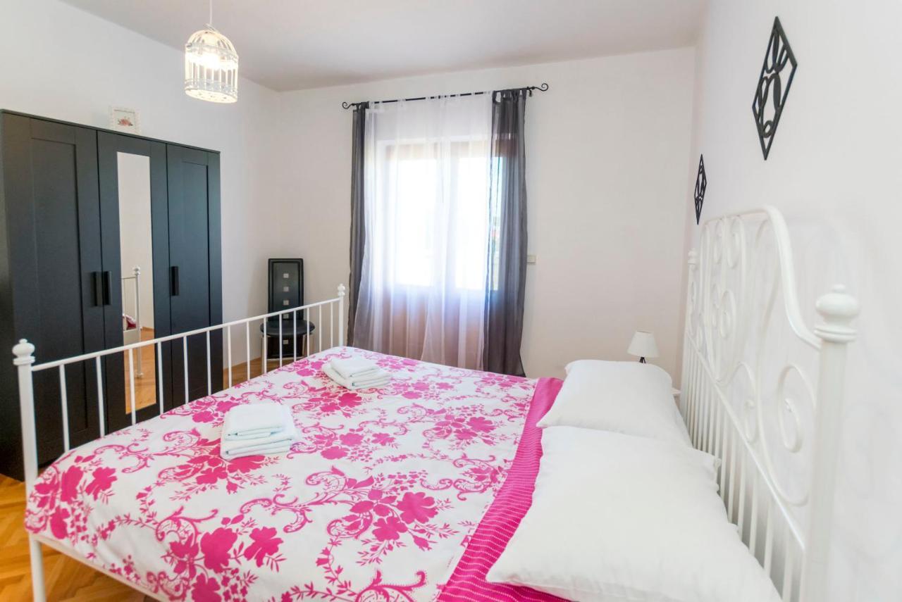 Apartments Zmika Primošten Εξωτερικό φωτογραφία